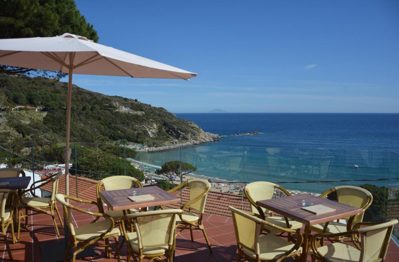 拜亚尹朋里亚雷酒店 Spiaggia di Cavoli 外观 照片